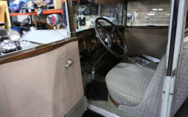 Packard-1929-Sedan-12