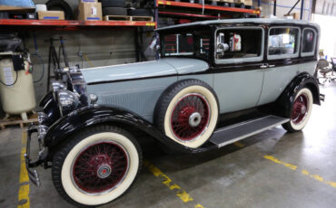 Packard-1929-Sedan-16
