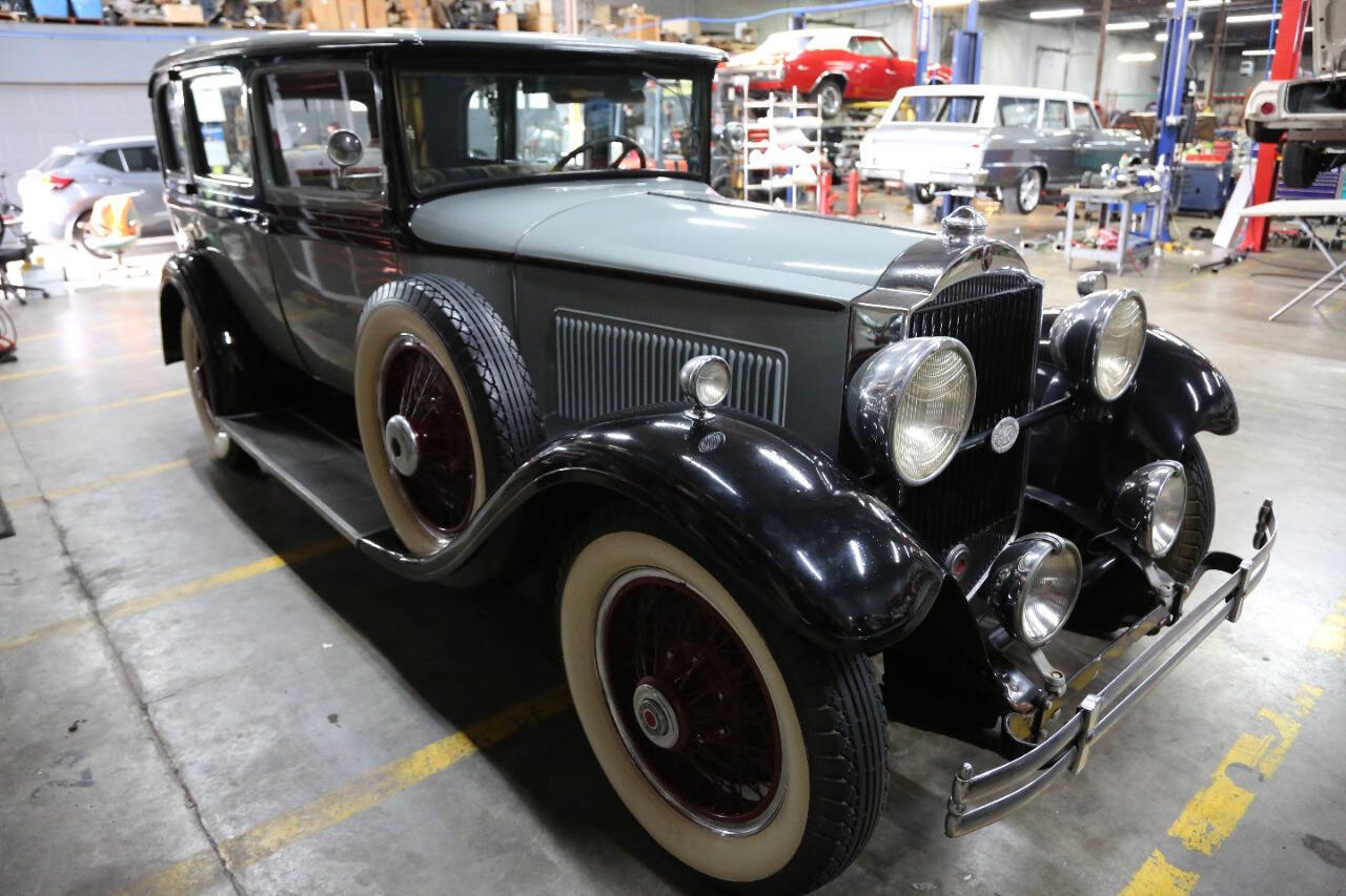 Packard-1929-Sedan-22