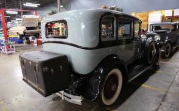 Packard-1929-Sedan-29