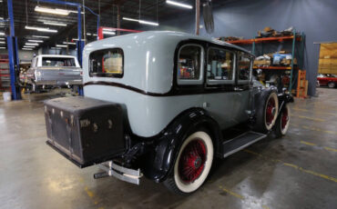 Packard-1929-Sedan-30