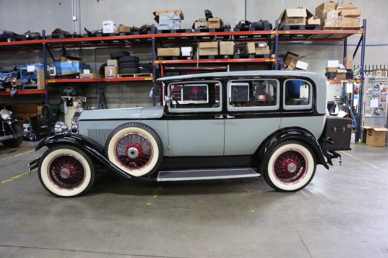 Packard-1929-Sedan-38