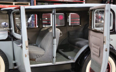 Packard-1929-Sedan-8