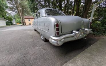 Packard-1951-silver-2