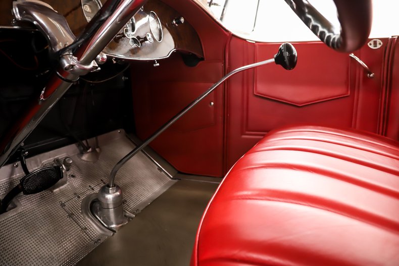 Packard-640-1929-Beige-Dark-Red-2
