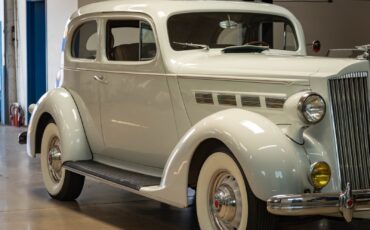 Packard-One-Twenty-1937-2-Door-Sedan-10