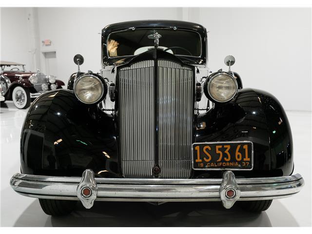 Packard-Super-Eight-1937-Sedan-2