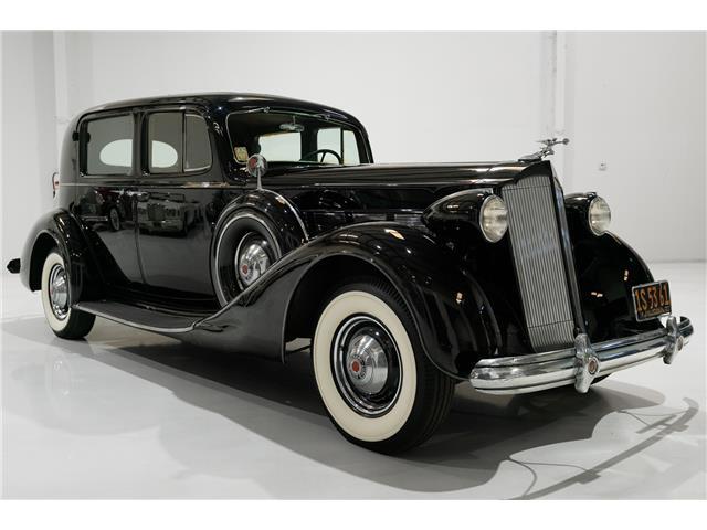 Packard-Super-Eight-1937-Sedan-3