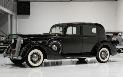Packard Super Eight 1937 Sedan