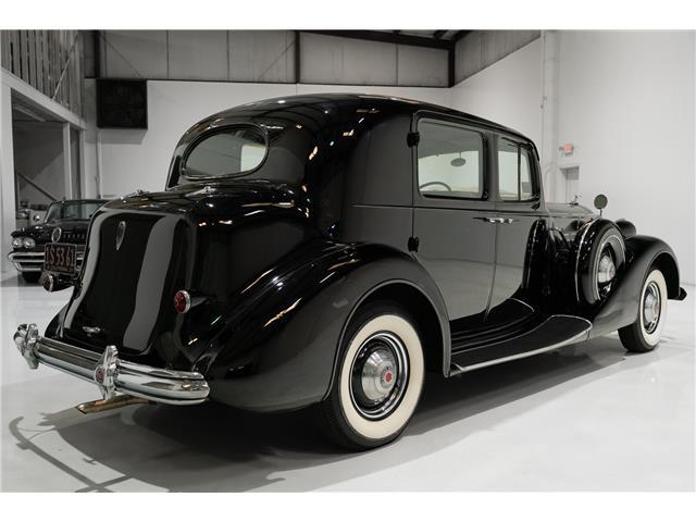 Packard-Super-Eight-1937-Sedan-5
