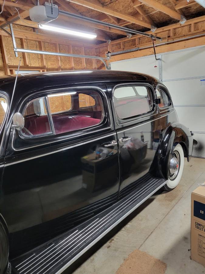 Packard-senior-series-super-8-1940-black-1