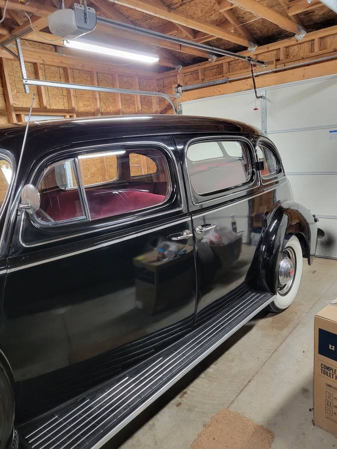 Packard-senior-series-super-8-1940-black-10