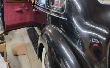 Packard-senior-series-super-8-1940-black-14