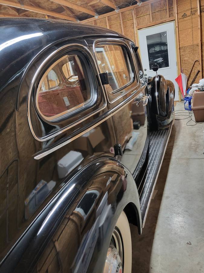 Packard-senior-series-super-8-1940-black-5