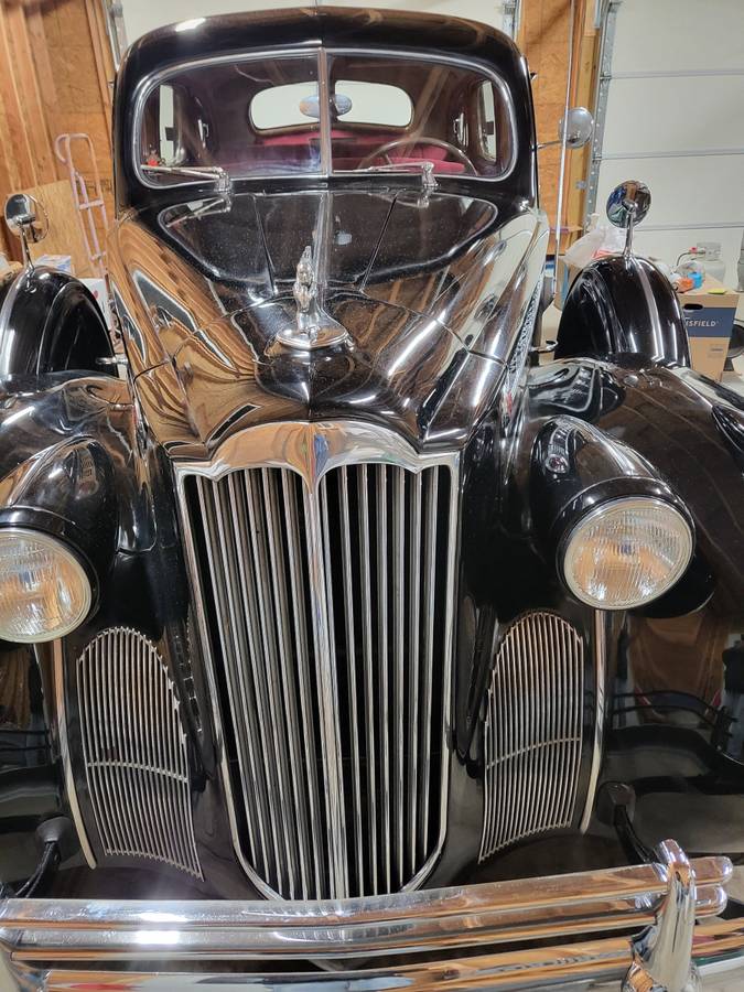Packard-senior-series-super-8-1940-black-9
