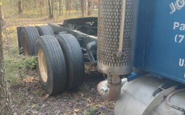 Peterbilt-359-diesel-1971-blue-4
