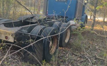 Peterbilt-359-diesel-1971-blue-8