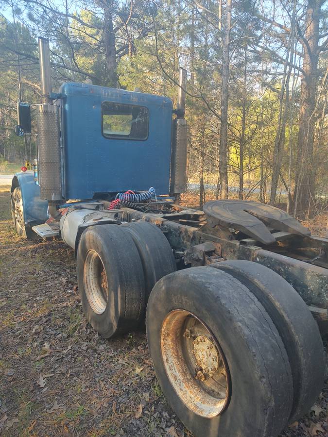 Peterbilt-359-diesel-1971-blue-9