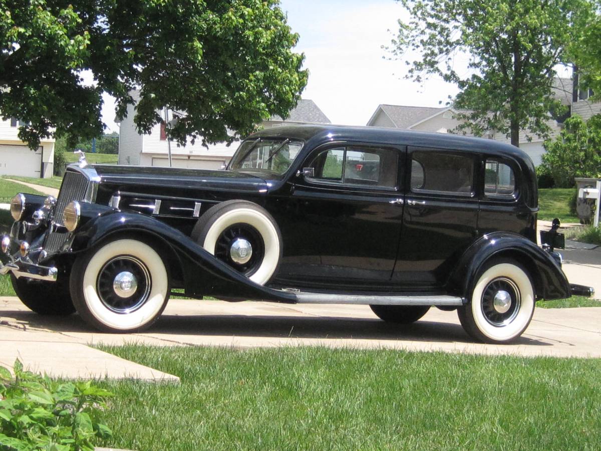 Pierce-arrow-1935-black-1