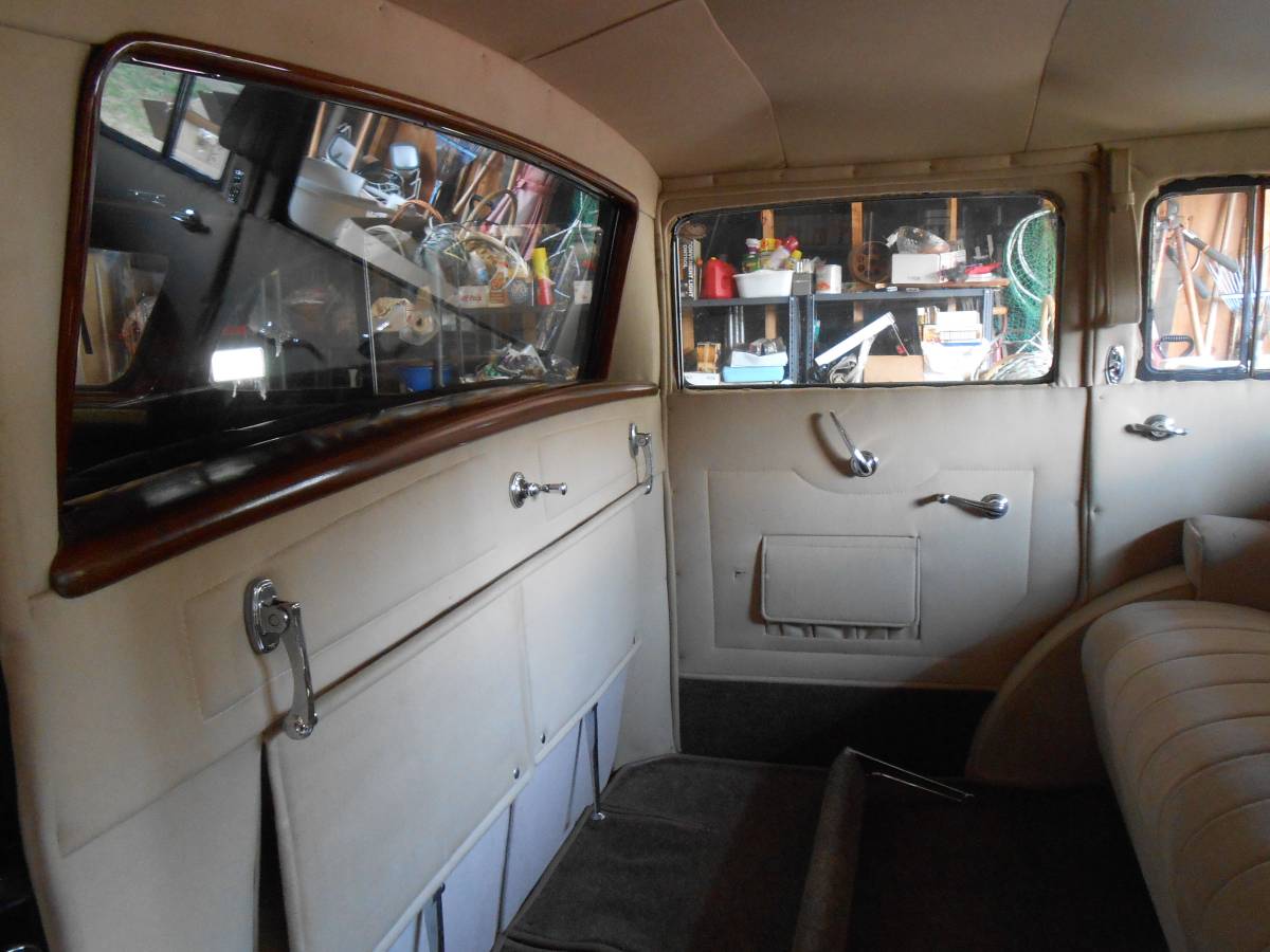 Pierce-arrow-1935-black-12