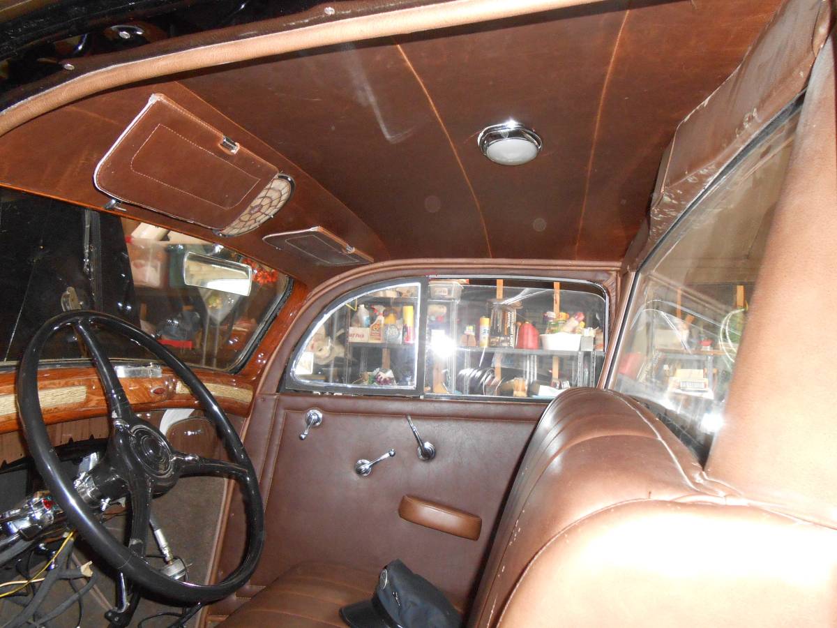 Pierce-arrow-1935-black-15
