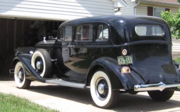 Pierce-arrow-1935-black-2