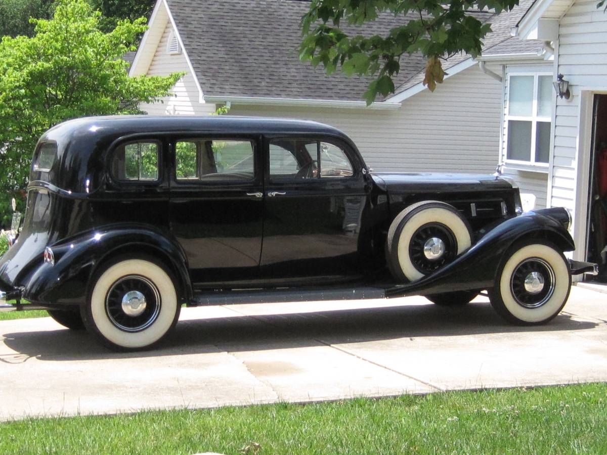 Pierce-arrow-1935-black-3