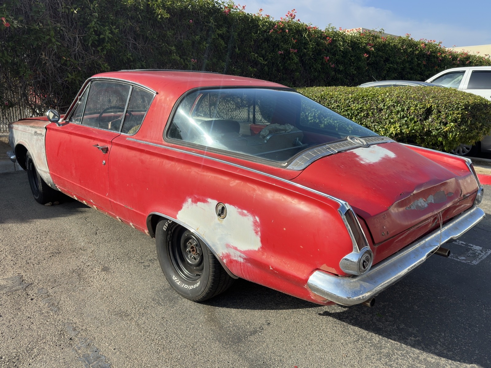 Plymouth-Barracuda-1965-2