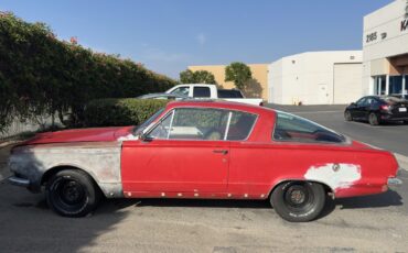 Plymouth-Barracuda-1965-4