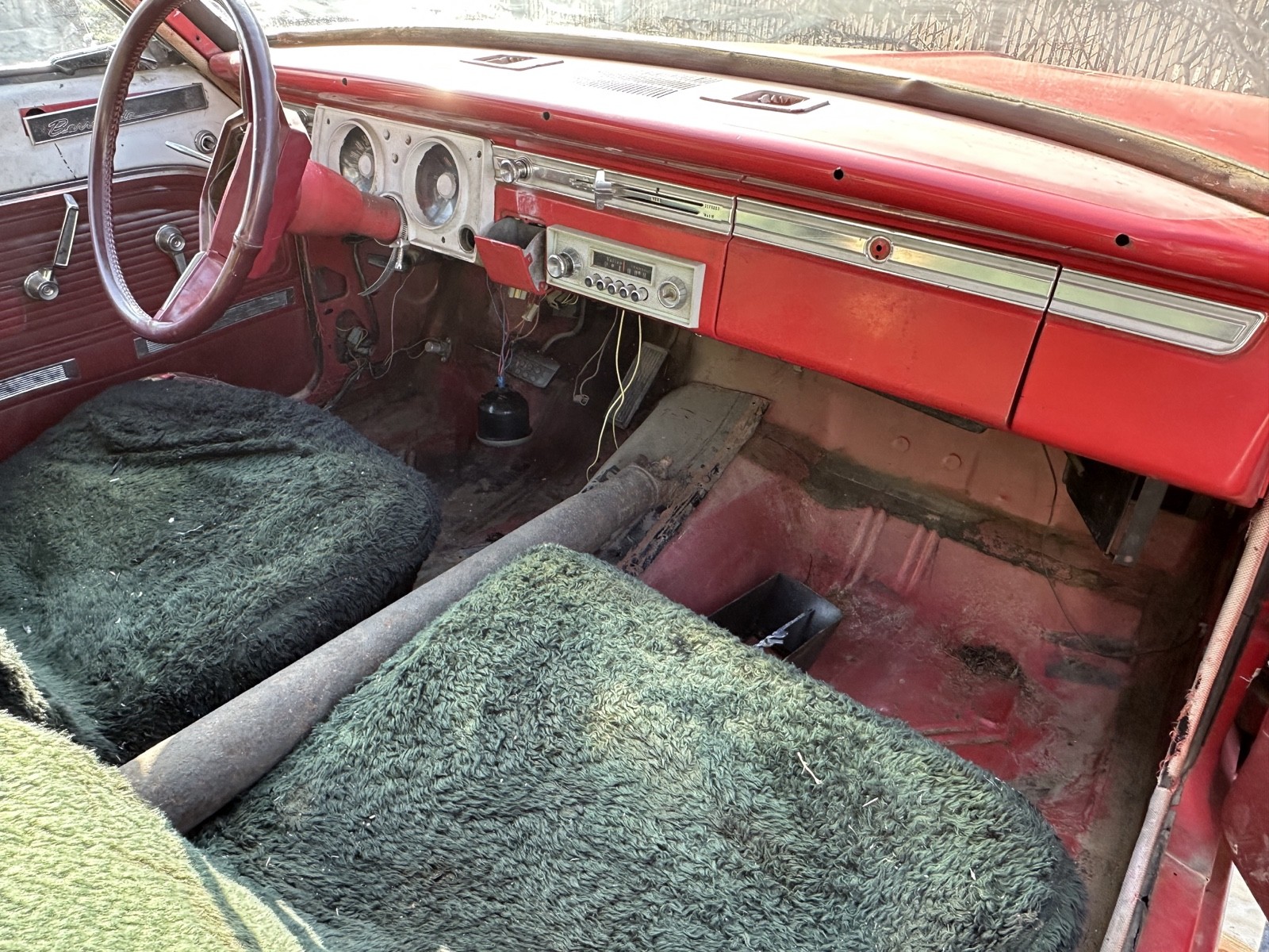 Plymouth-Barracuda-1965-8