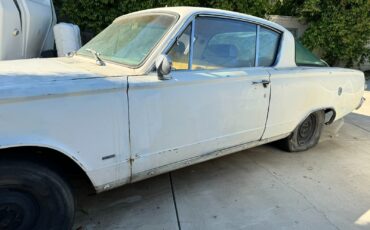 Plymouth-Barracuda-1966-Fastback-2