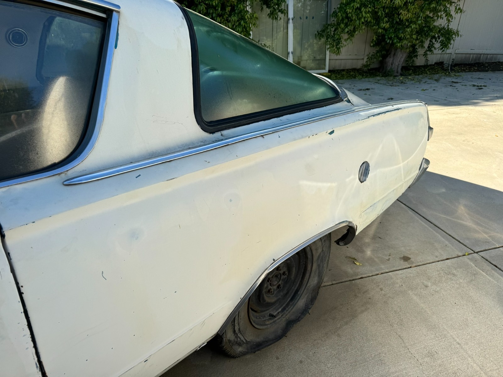 Plymouth-Barracuda-1966-Fastback-3