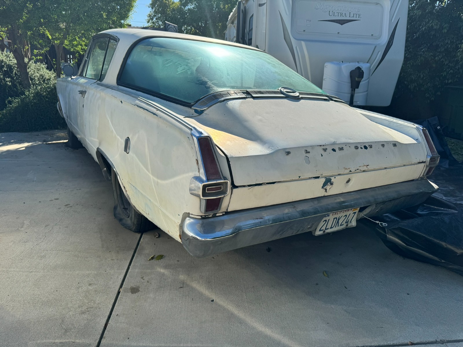 Plymouth-Barracuda-1966-Fastback-4