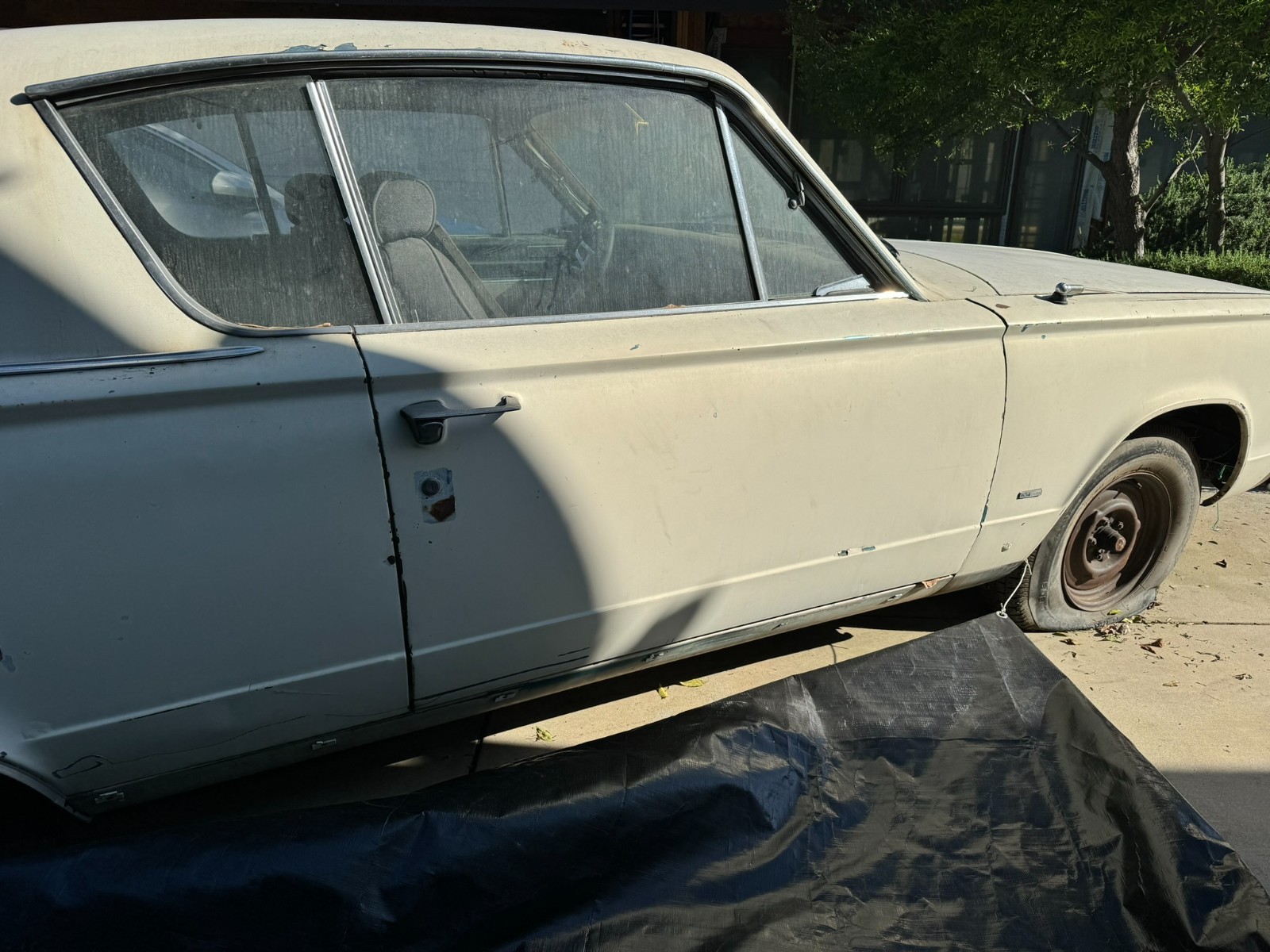 Plymouth-Barracuda-1966-Fastback-9