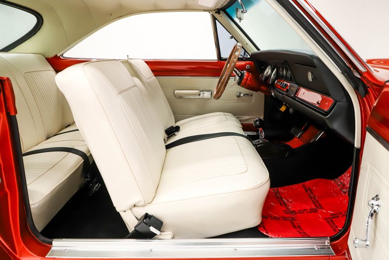 Plymouth-Barracuda-1967-Prowler-Orange-White-48