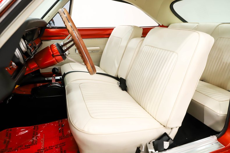 Plymouth-Barracuda-1967-Prowler-Orange-White-9