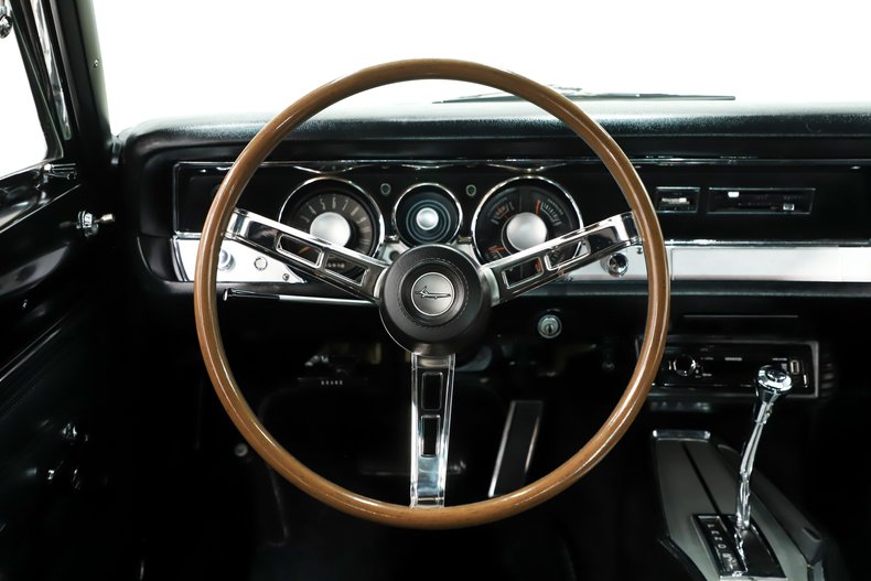 Plymouth-Barracuda-1968-Ember-Gold-Black-10
