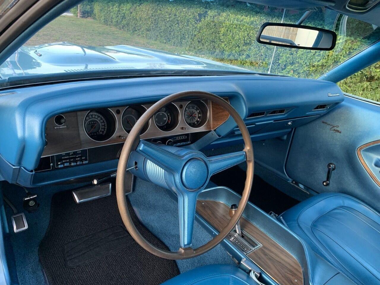 Plymouth-Barracuda-1970-Blue-Blue-12