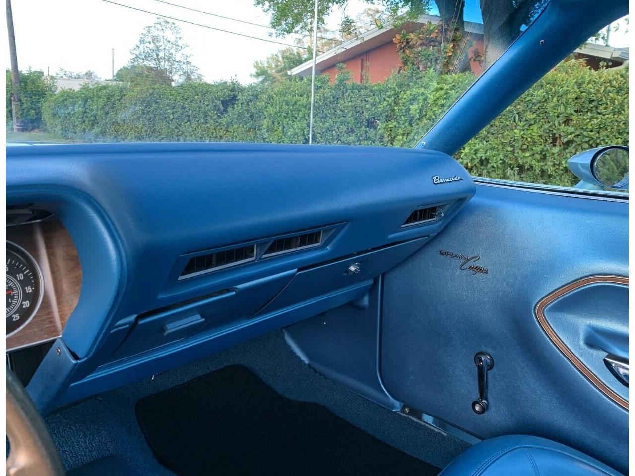 Plymouth-Barracuda-1970-Blue-Blue-16