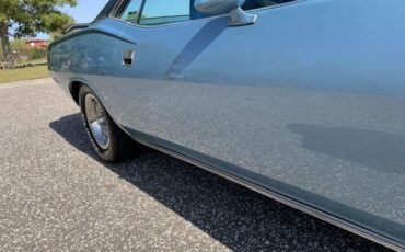 Plymouth-Barracuda-1970-Blue-Blue-4