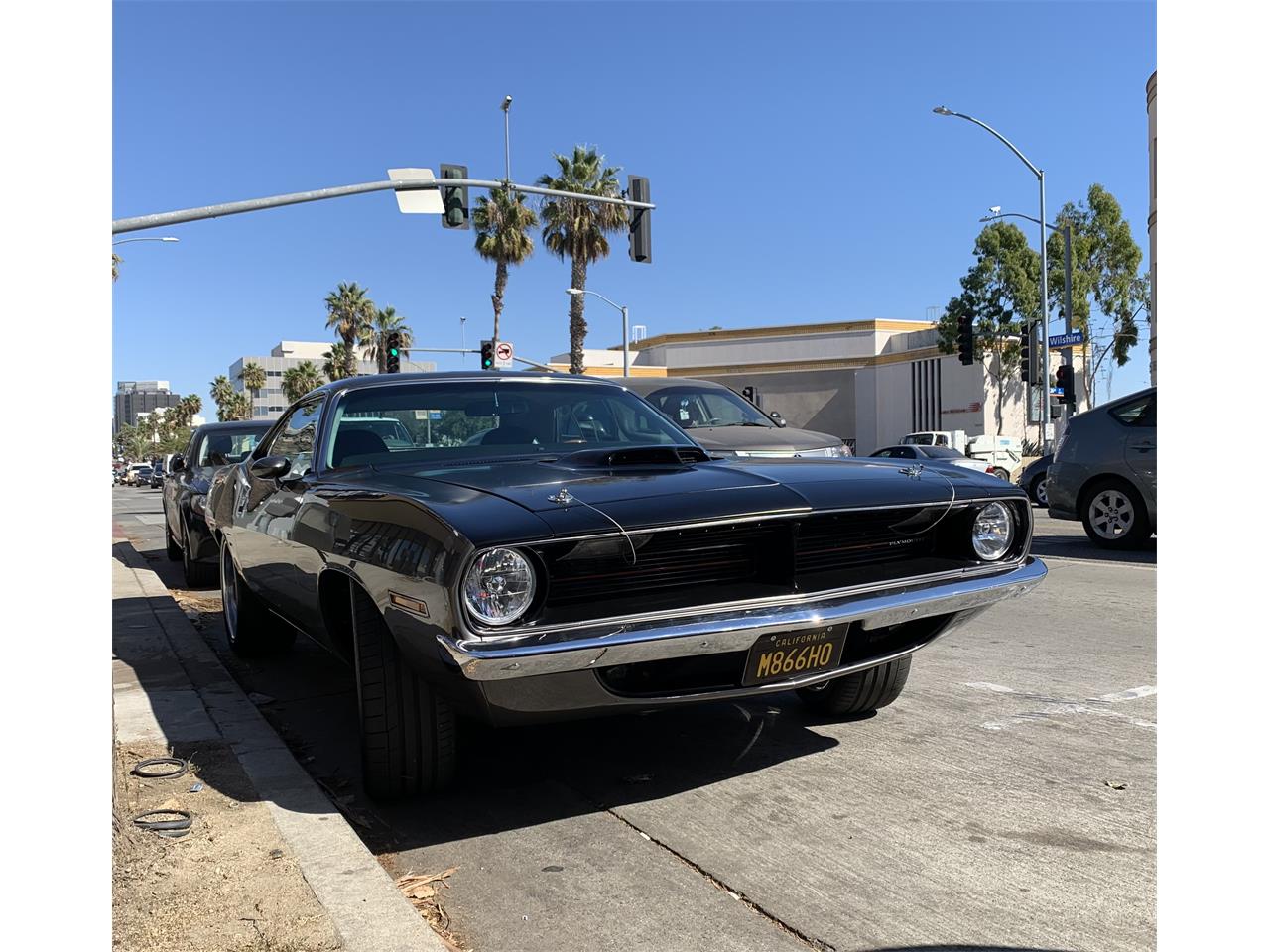 Plymouth-Barracuda-1970-Gray-BlackLight-Gray-2