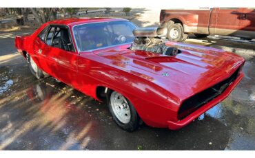 Plymouth-Barracuda-1970-Red-Gray