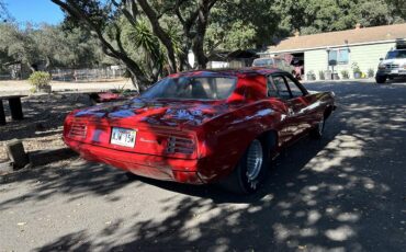 Plymouth-Barracuda-1970-Red-Gray-7