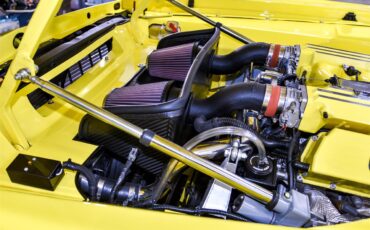 Plymouth-Barracuda-1970-Yellow-Black-10