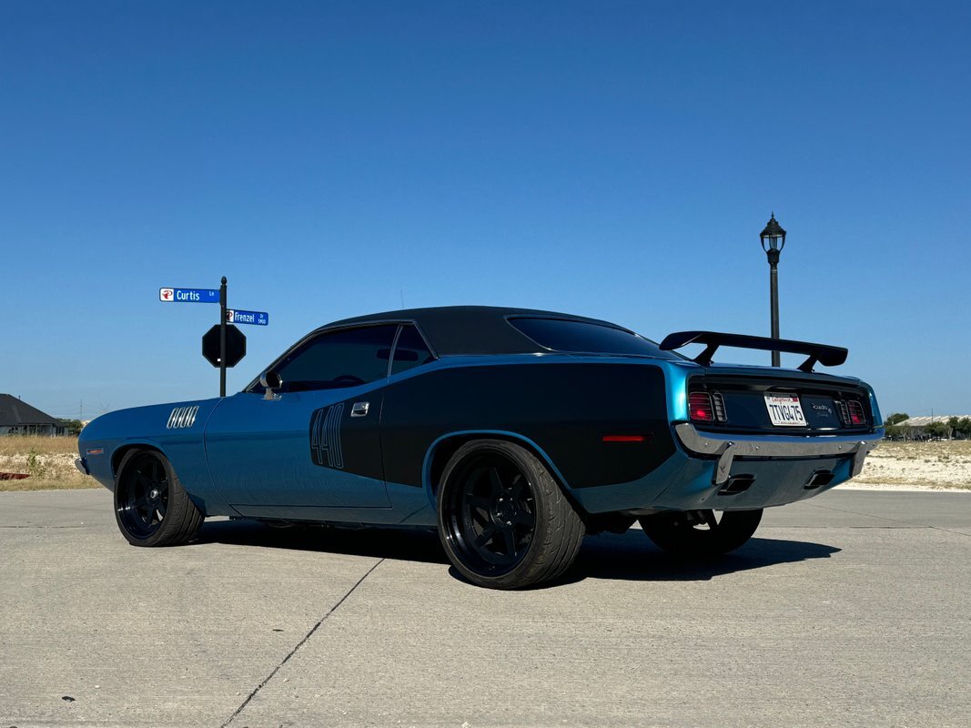 Plymouth-Barracuda-1971-26