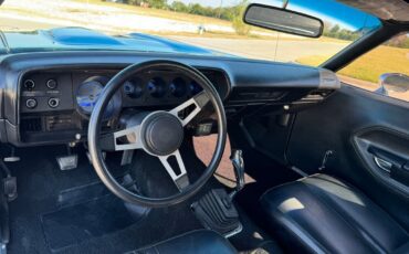 Plymouth-Barracuda-1971-37