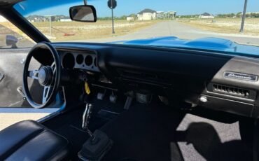 Plymouth-Barracuda-1971-39