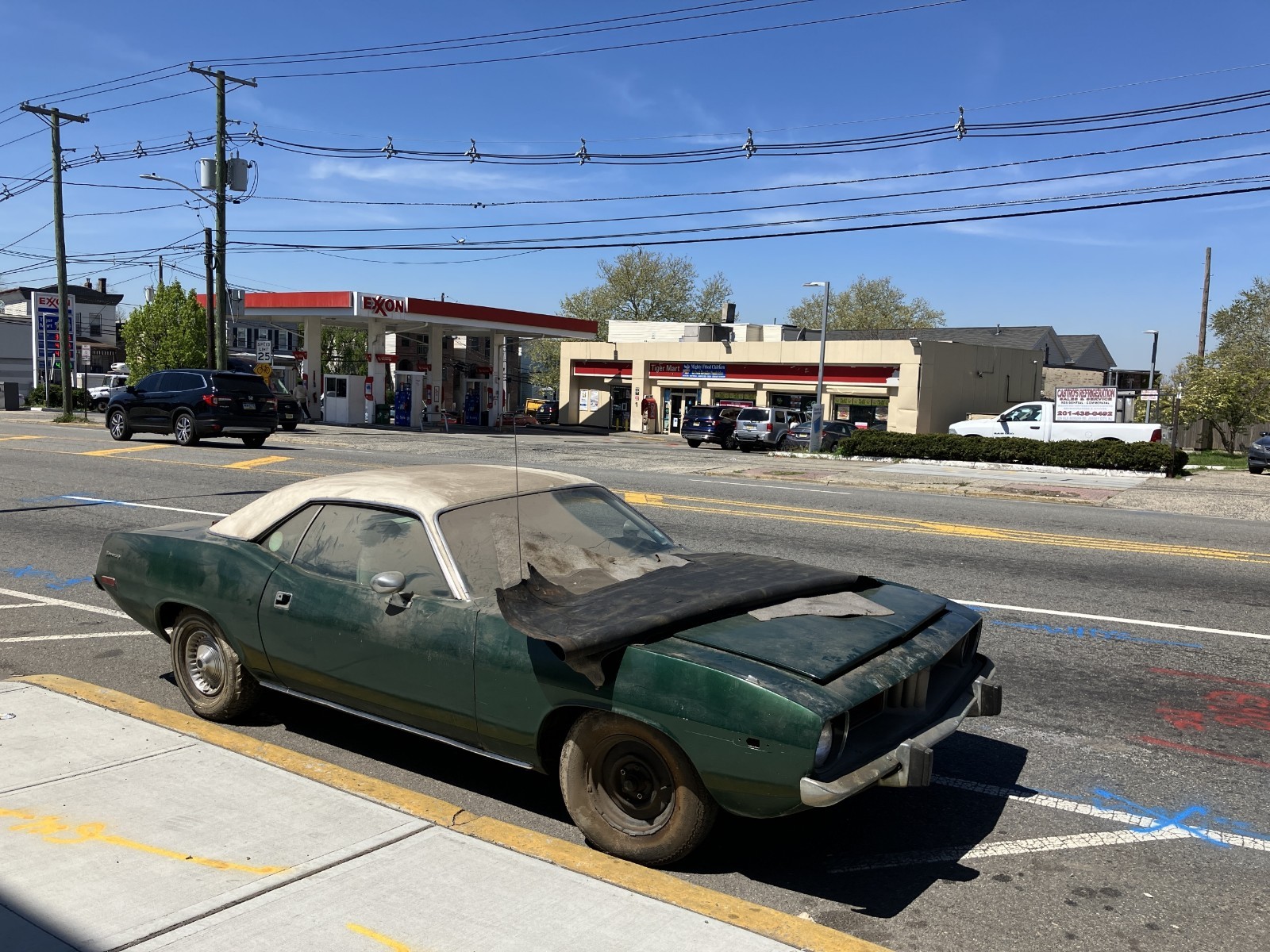 Plymouth-Barracuda-1974-Coupe-1