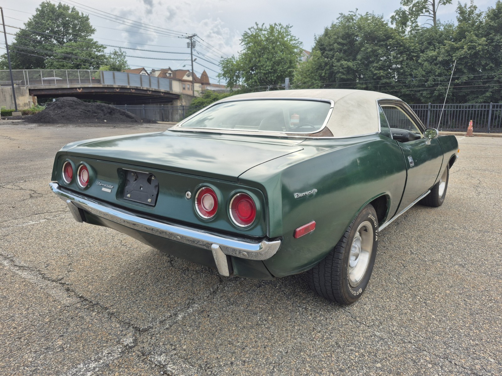 Plymouth-Barracuda-1974-Coupe-7