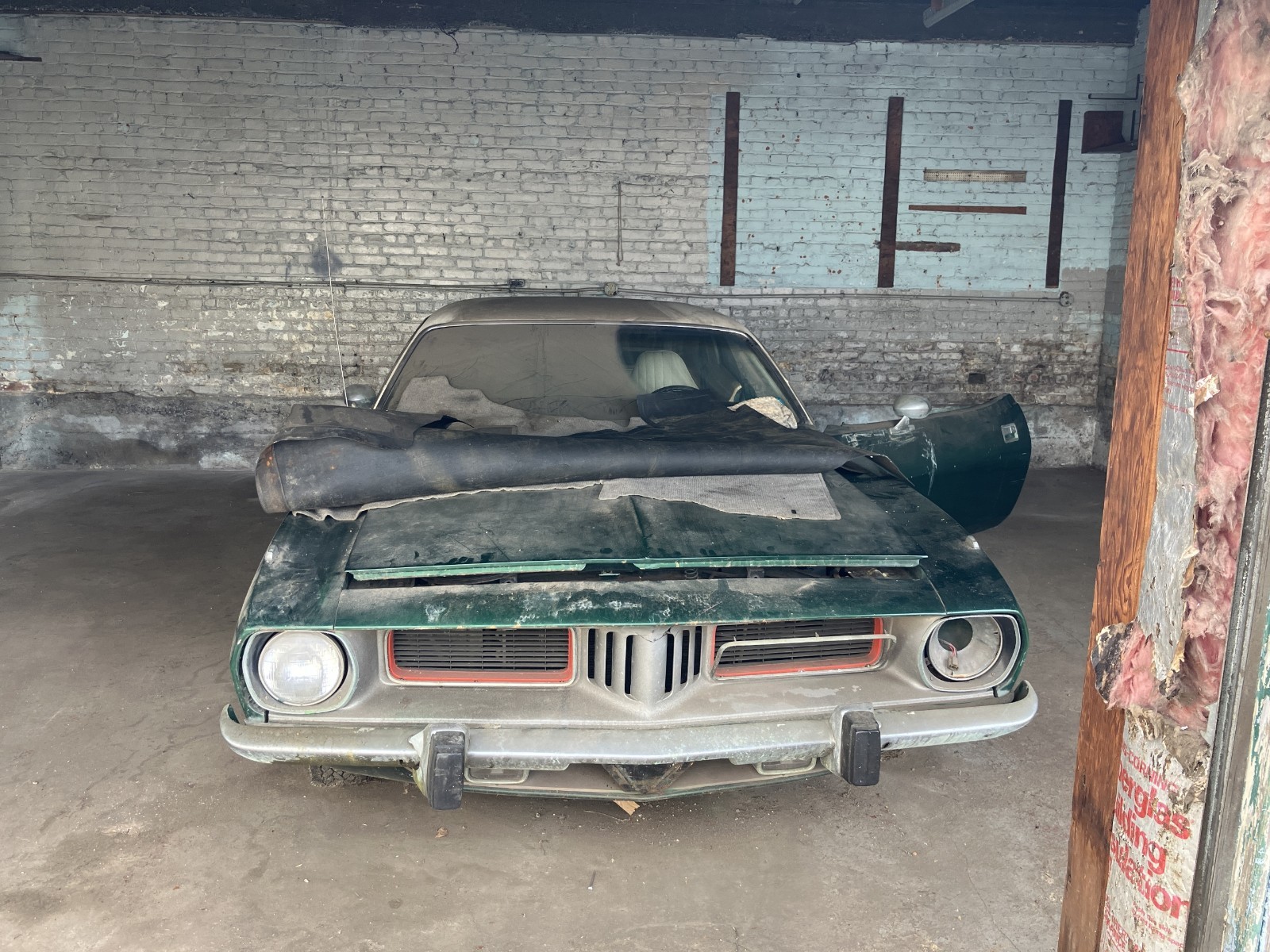 Plymouth-Barracuda-1974-Coupe